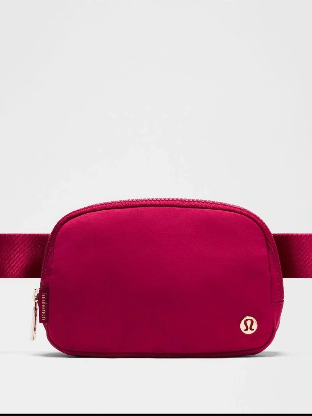 Everywhere Belt Bag 1L in BERRYRUMBLE